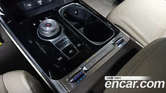 Kia Carnival 2023 — Фото 9/20