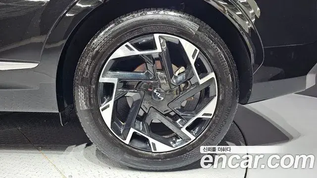 Kia Sportage 2023 — Şəkil 28/38