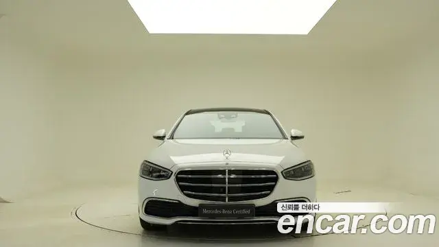 Mercedes-Benz S-Class 2025 — Фото 2/18