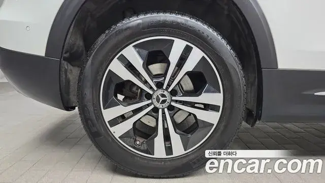 Mercedes-Benz GLB-Class 2022 — Photo 5/20
