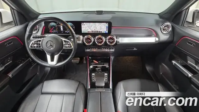 Mercedes-Benz GLB-Class 2022 — Photo 7/20