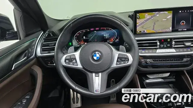 BMW X4 2023 — Фото 13/20