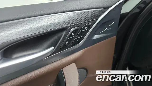 BMW X4 2023 — Фото 18/20
