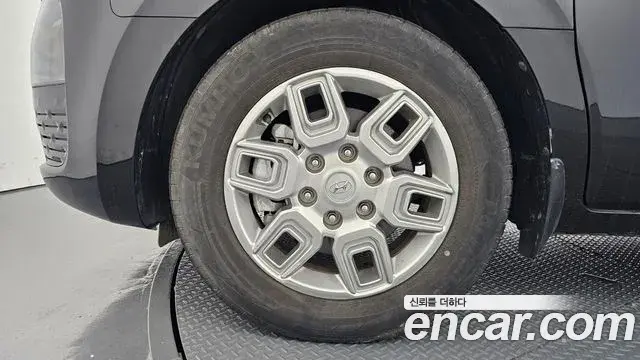 Hyundai Staria 2023 — Şəkil 5/20