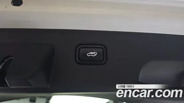 Kia Sportage 2021 — Фото 19/20