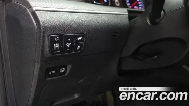 Kia K5 2022 — ფოტო 12/34