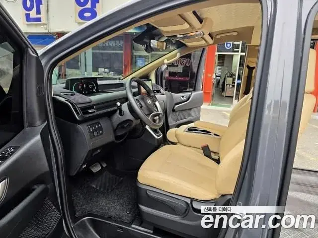 Hyundai Staria 2024 — Фото 7/20