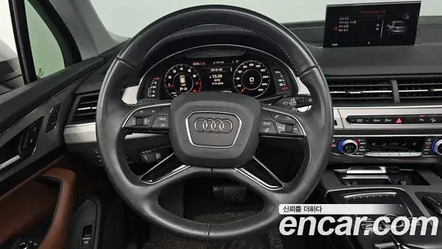 Audi Q7 2019 — Фото 9/20