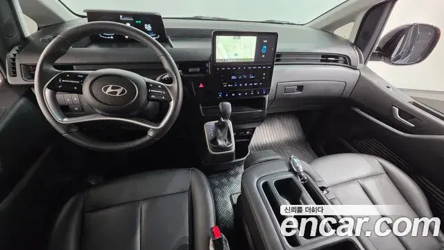 Hyundai Staria 2025 — Фото 7/20