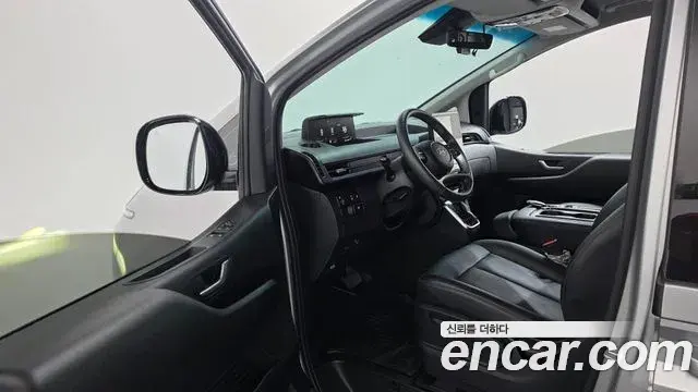 Hyundai Staria 2025 — Фото 10/20
