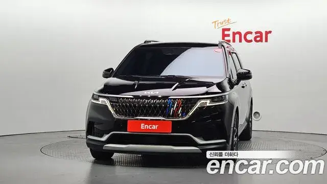 Kia Carnival 2021 — Фото 3/20
