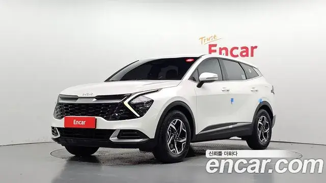 Kia Sportage 2022 — Фото 1/20