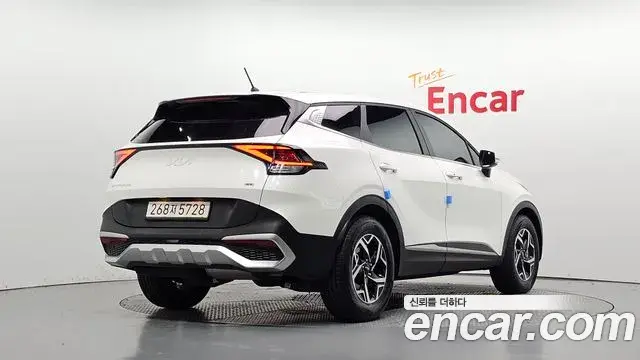 Kia Sportage 2022 — Фото 2/20