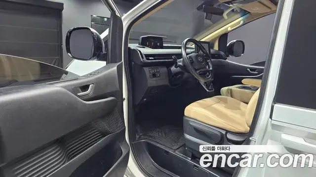 Hyundai Staria 2021 — Фото 9/20