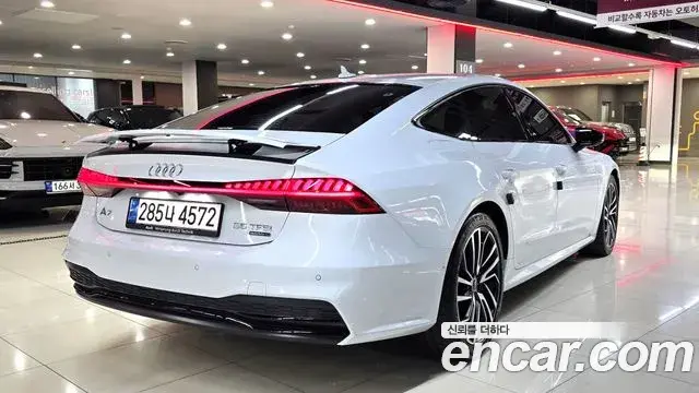 Audi A7 2024 — Фото 6/20
