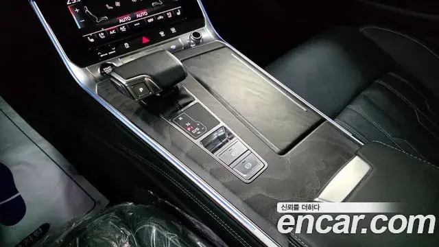 Audi A7 2024 — Фото 17/20