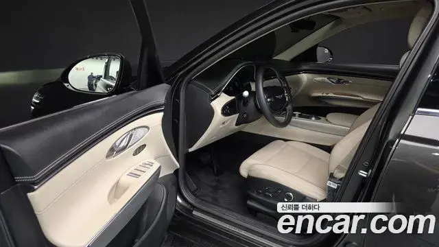 Genesis GV70 2023 — Photo 8/20