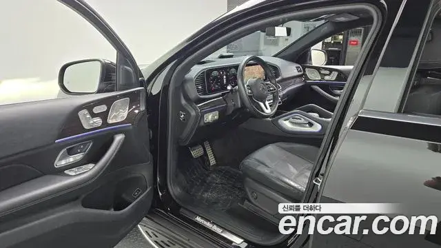 Mercedes-Benz GLE-Class 2021 — Фото 10/20
