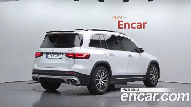 Mercedes-Benz GLB-Class 2023 — ფოტო 2/20