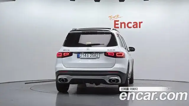 Mercedes-Benz GLB-Class 2023 — ფოტო 4/20