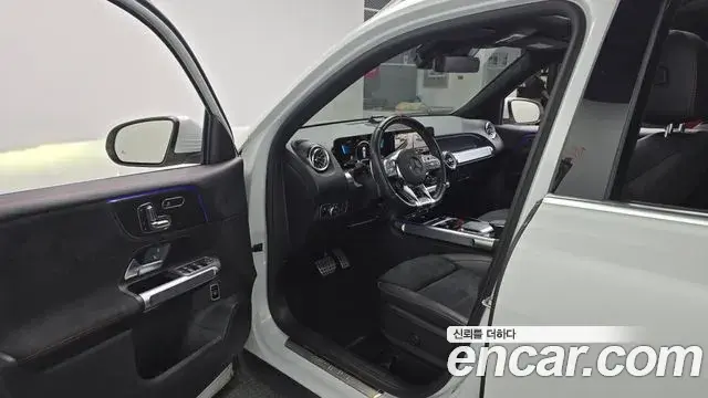 Mercedes-Benz GLB-Class 2023 — ფოტო 10/20