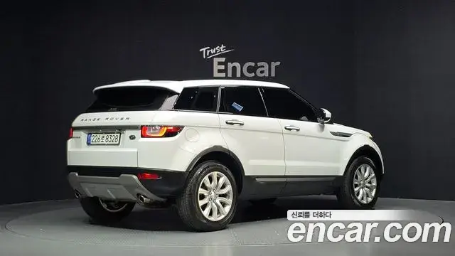 Land Rover Range Rover Evoque 2019 — Photo 18/20