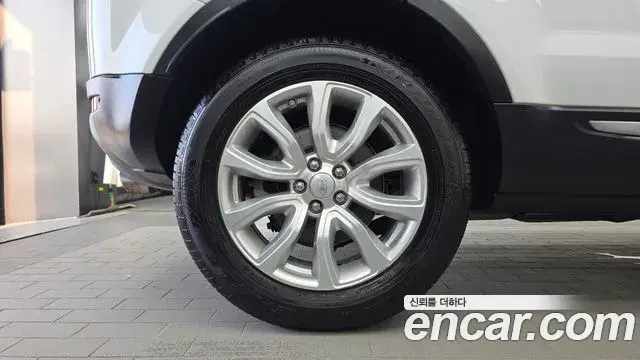 Land Rover Range Rover Evoque 2019 — Photo 3/20