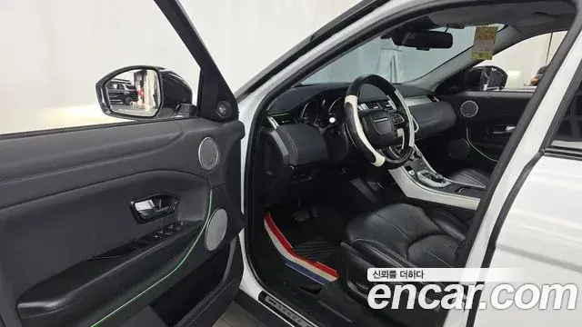 Land Rover Range Rover Evoque 2019 — Photo 4/20