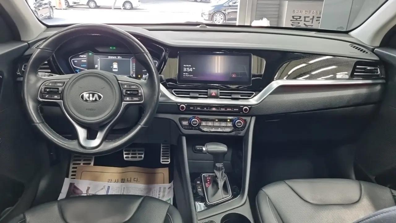 Kia Niro 2021 — Фото 10/18