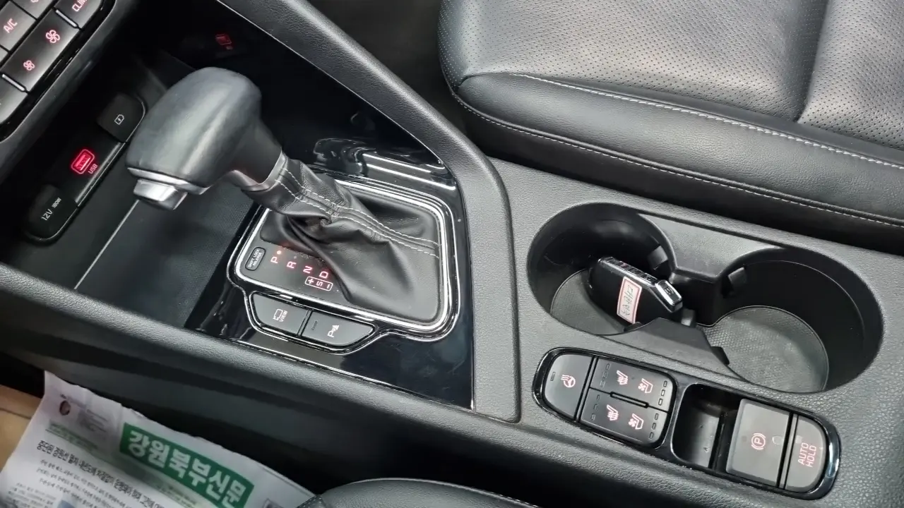 Kia Niro 2021 — Фото 7/18