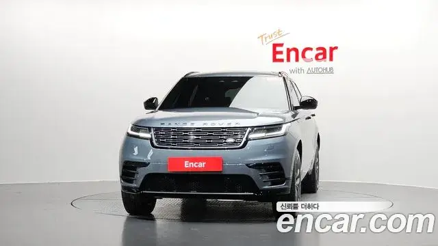 Land Rover Range Rover Velar 2025 — Photo 29/34