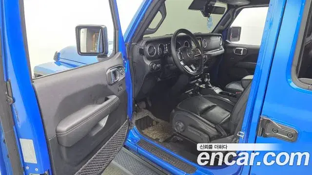 Jeep Wrangler 2021 — Фото 10/20