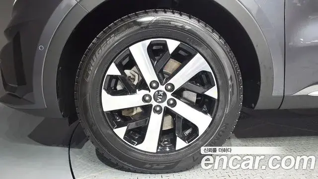 Kia Sorento 2021 — Photo 5/20