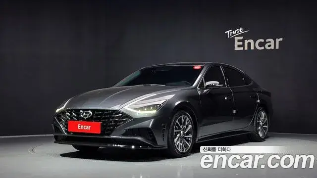 Hyundai Sonata 2023 — Фото 1/20