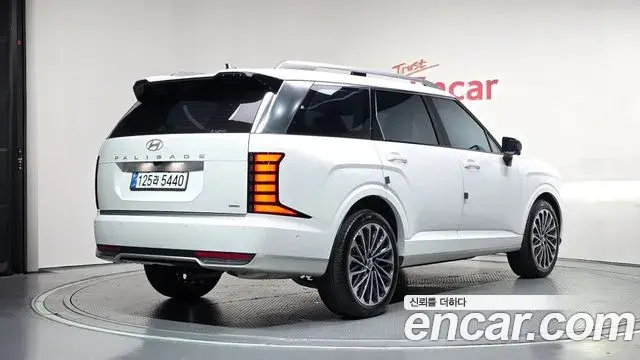 Hyundai Palisade 2025 — Photo 2/20