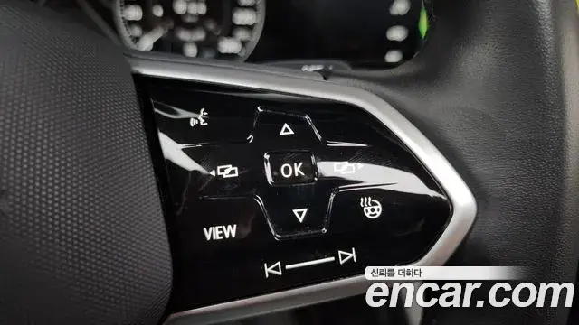 Volkswagen Touareg 2023 — Photo 10/37