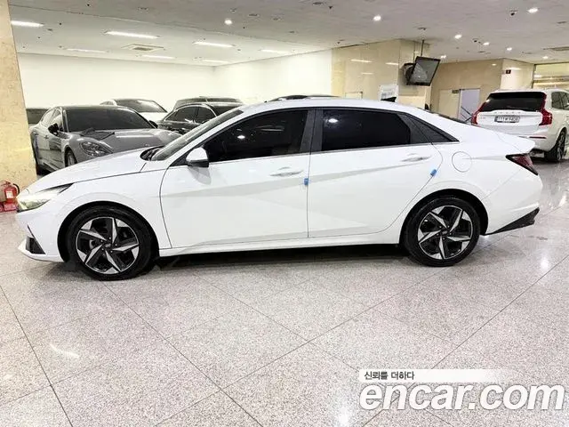 Hyundai Avante 2020 — Photo 3/20