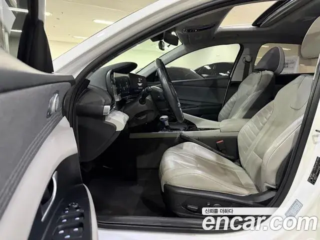 Hyundai Avante 2020 — Photo 7/20