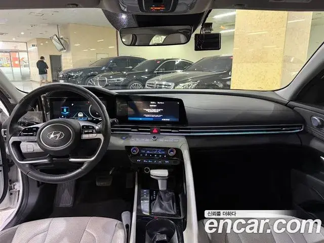 Hyundai Avante 2020 — Photo 9/20