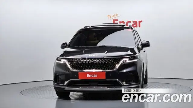 Kia Carnival 2023 — Фото 3/20