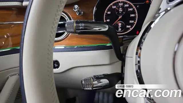 Bentley Flying Spur 2022 — ფოტო 3/33
