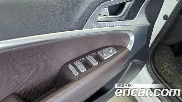 Genesis G70 2021 — Photo 27/32