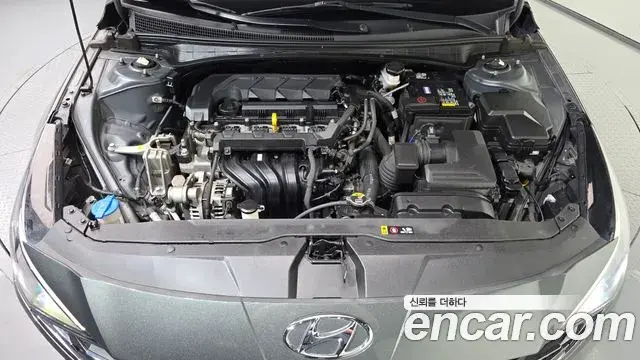 Hyundai Avante 2020 — Photo 6/20