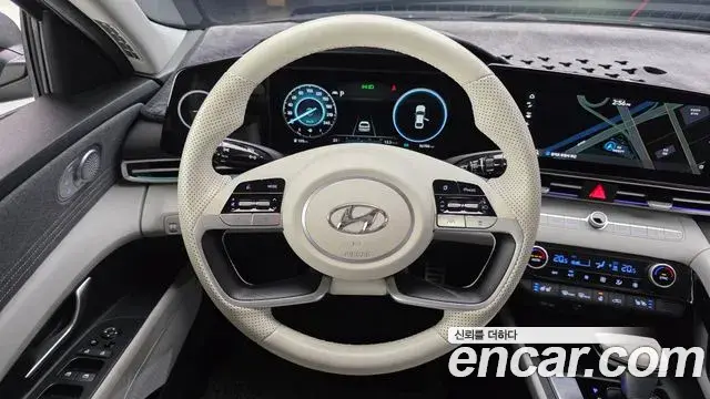 Hyundai Avante 2020 — Photo 13/20