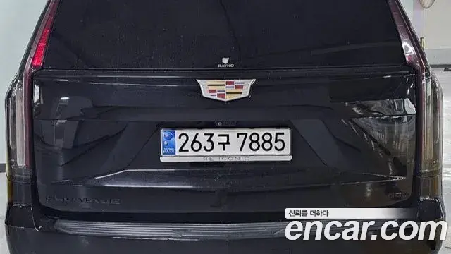 Cadillac Escalade 2022 — Photo 8/20