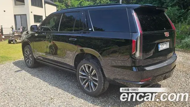 Cadillac Escalade 2022 — Photo 12/20