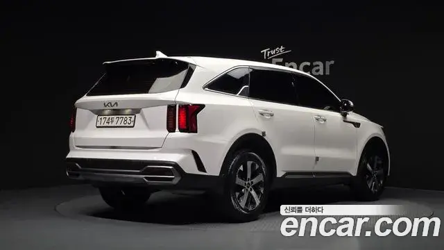 Kia Sorento 2022 — Фото 2/20