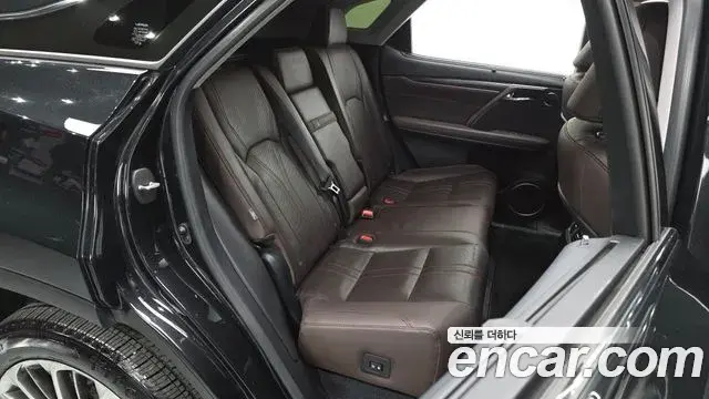 Lexus RX450h 2022 — Фото 12/20