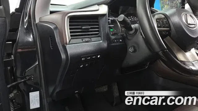 Lexus RX450h 2022 — Фото 13/20