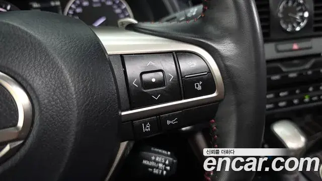 Lexus RX450h 2022 — Şəkil 32/40